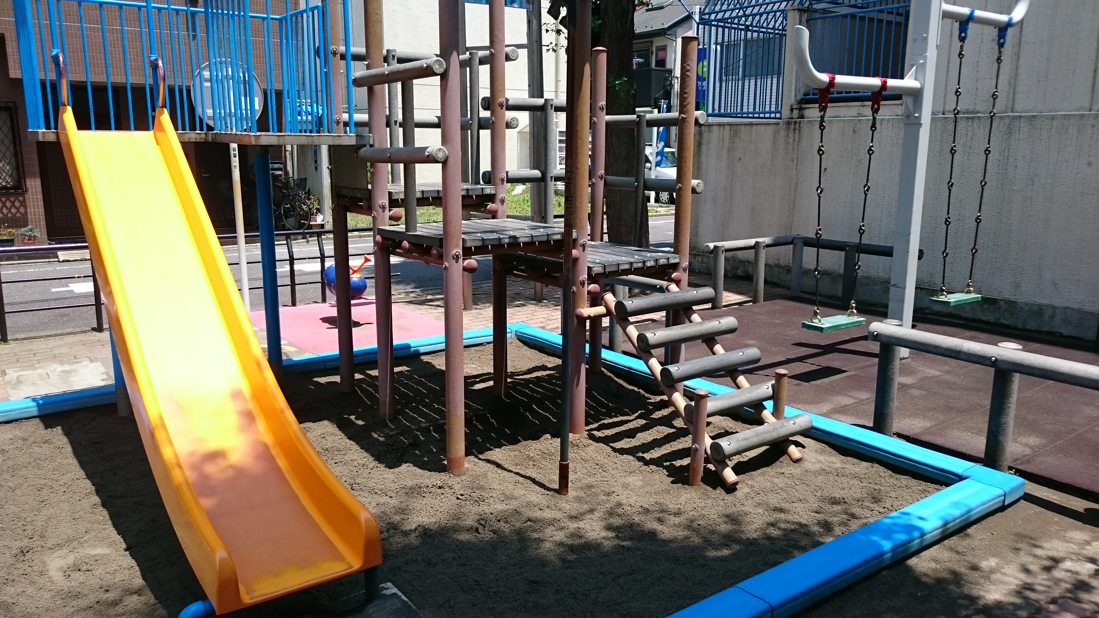 向柳原児童遊園